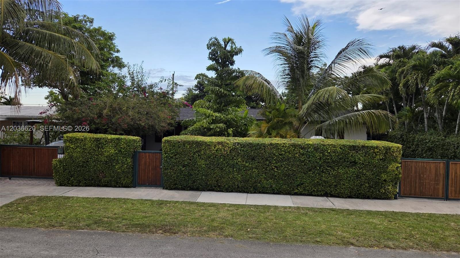 3511 SW 105th Court
