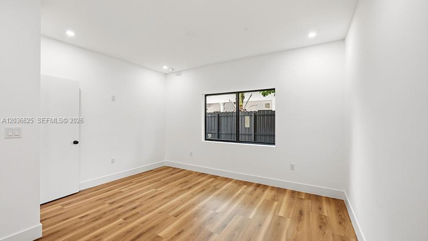 1140 NE 201st Terrace