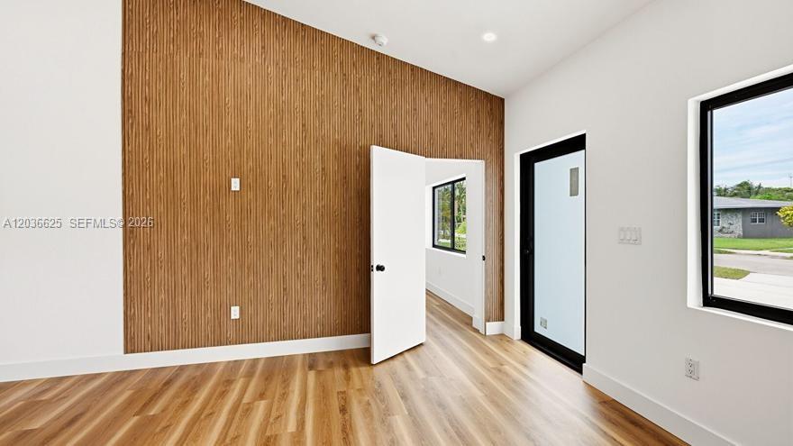 1140 NE 201st Terrace