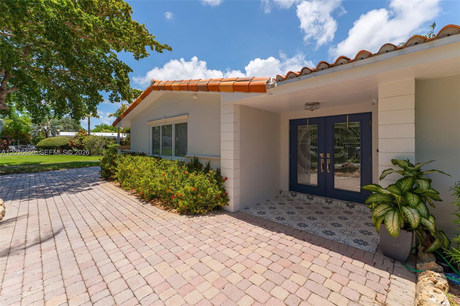 6561 Marlin Drive