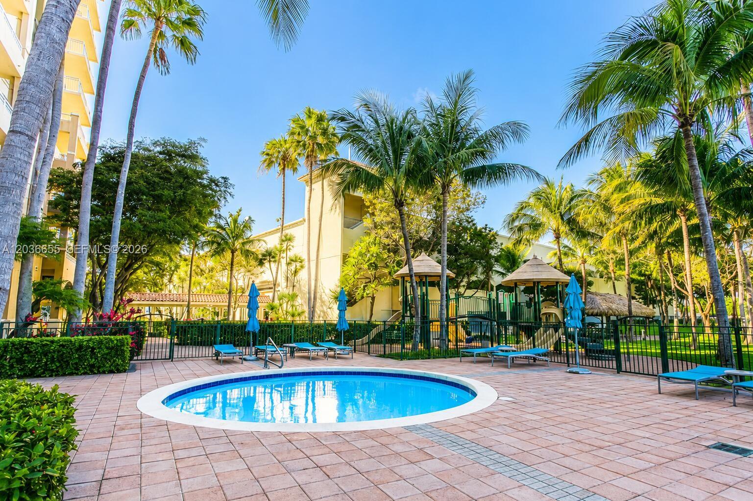 19501 W Country Club Drive