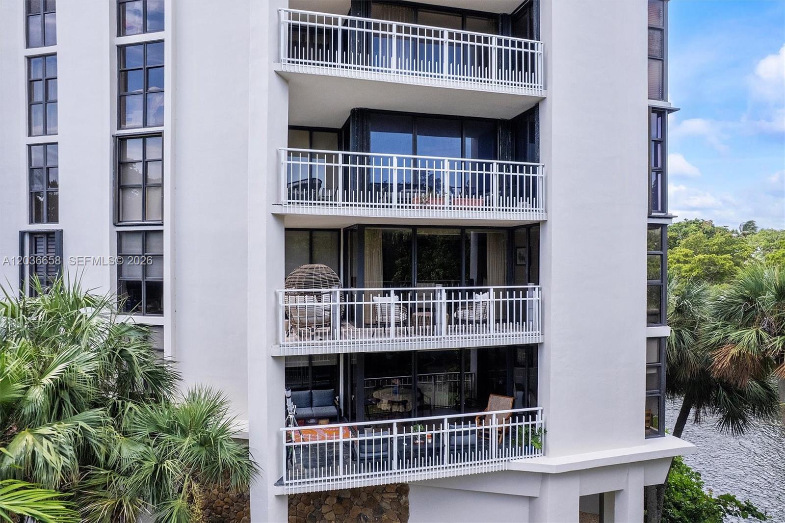 1000 Quayside Terrace