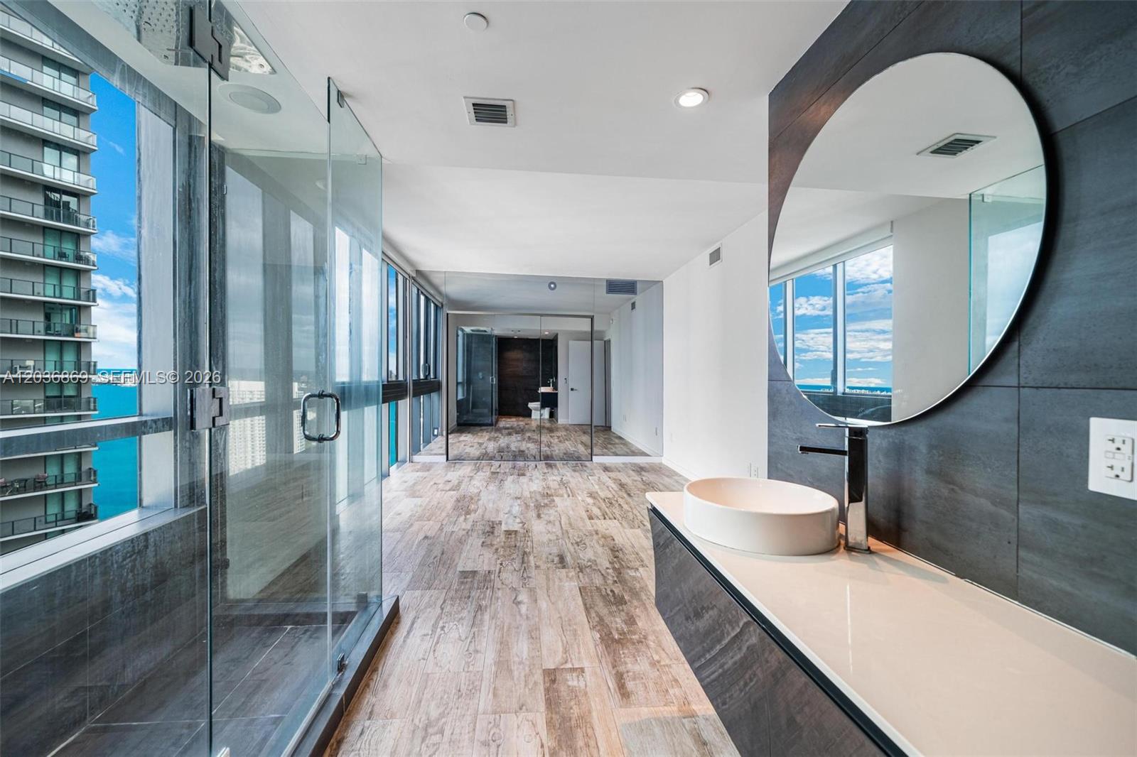 650 NE 32nd Street