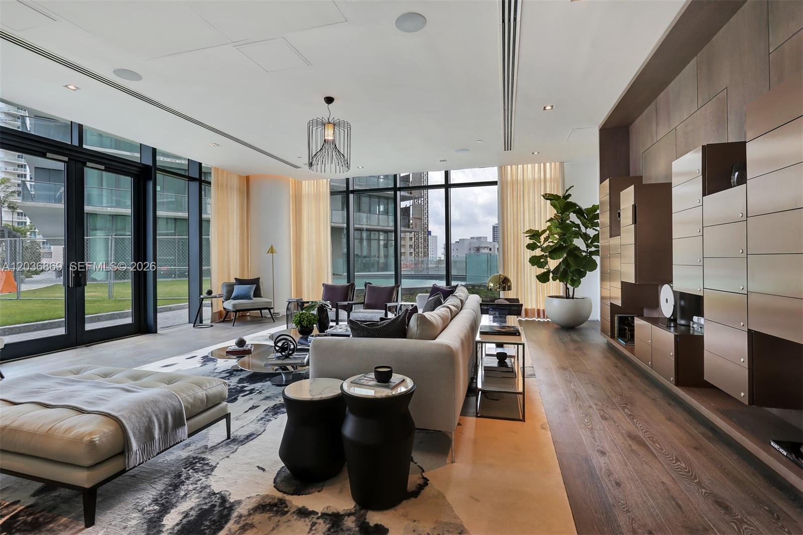 650 NE 32nd Street