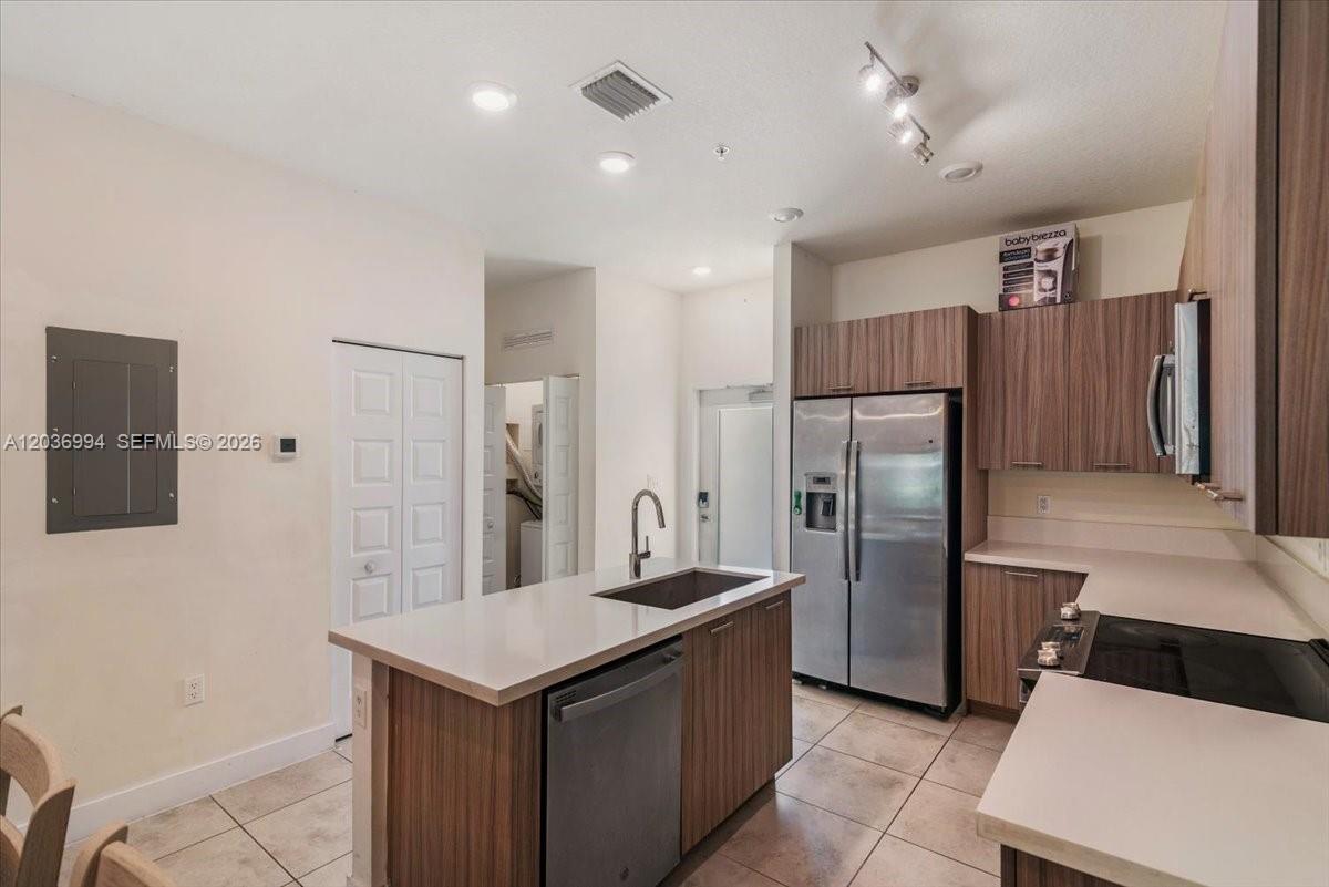 4636 NW 84th Avenue