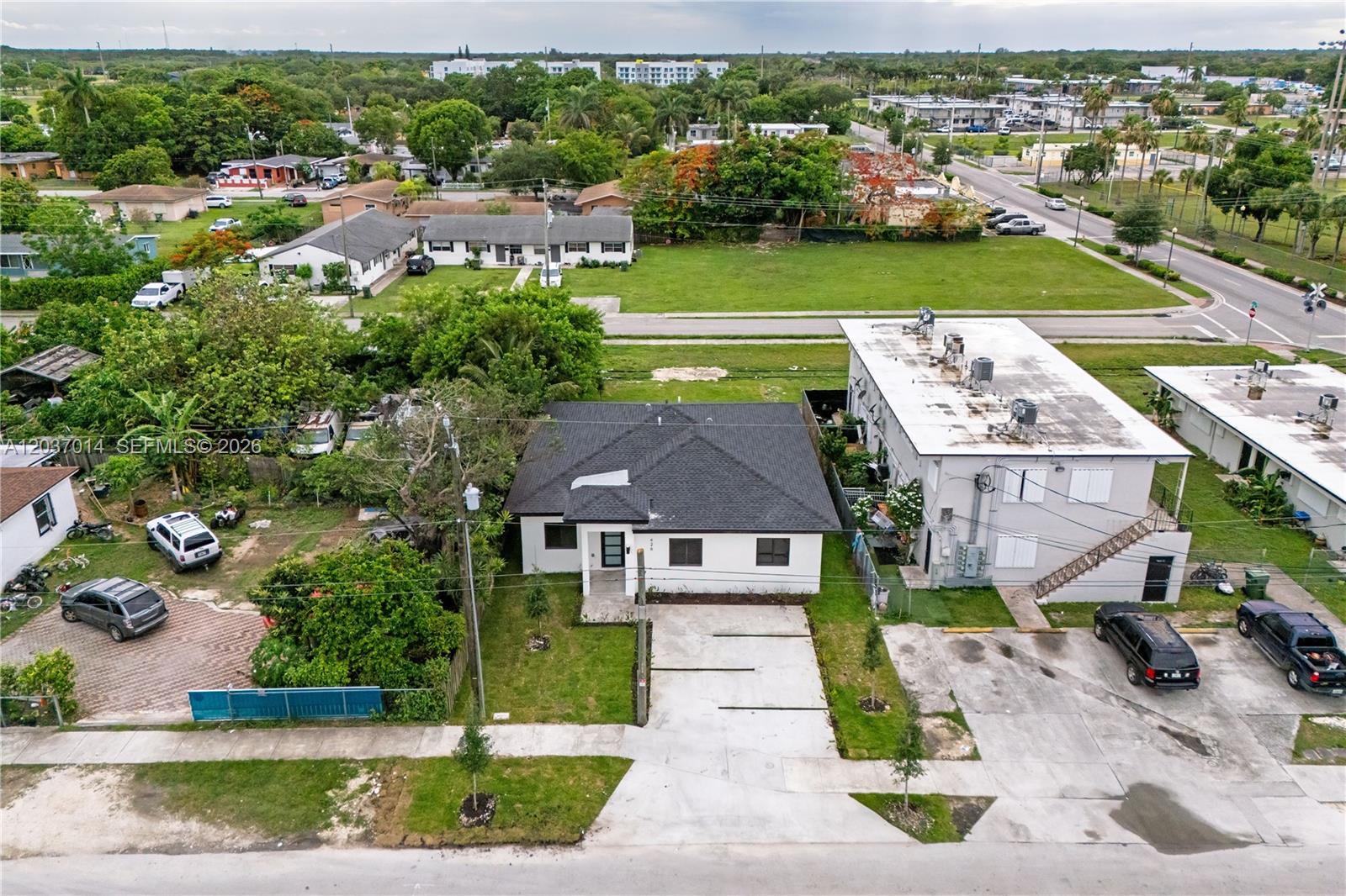 426 SW 9th Avenue