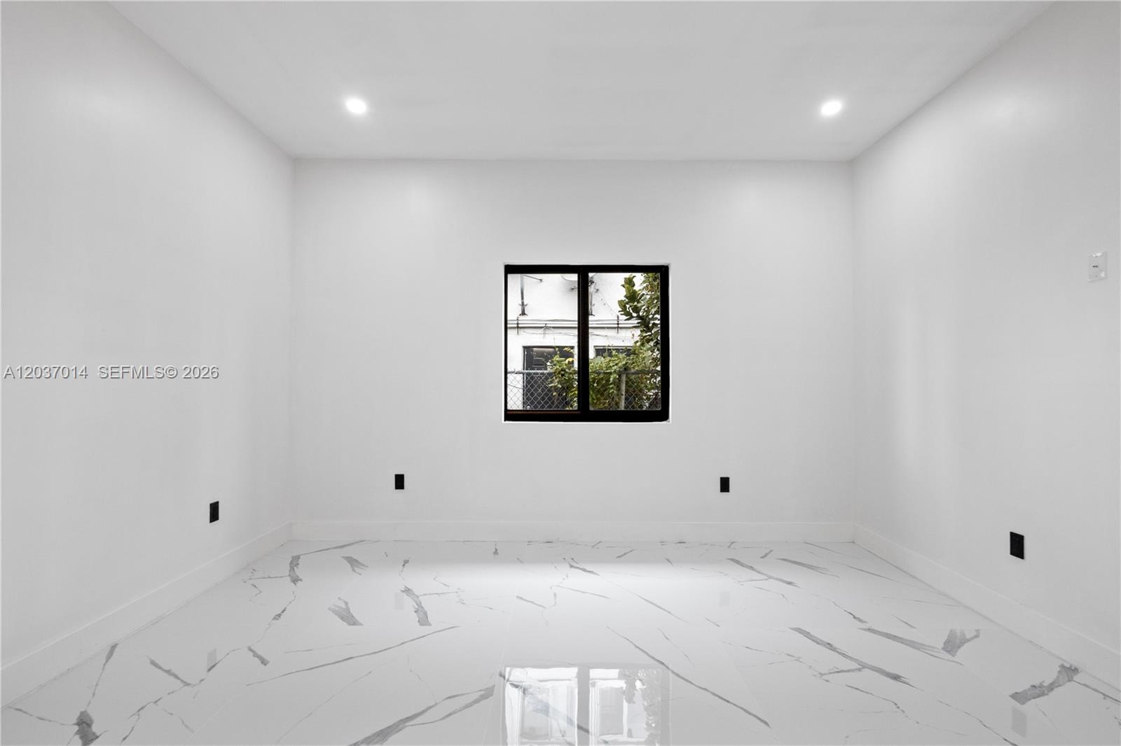 426 SW 9th Avenue
