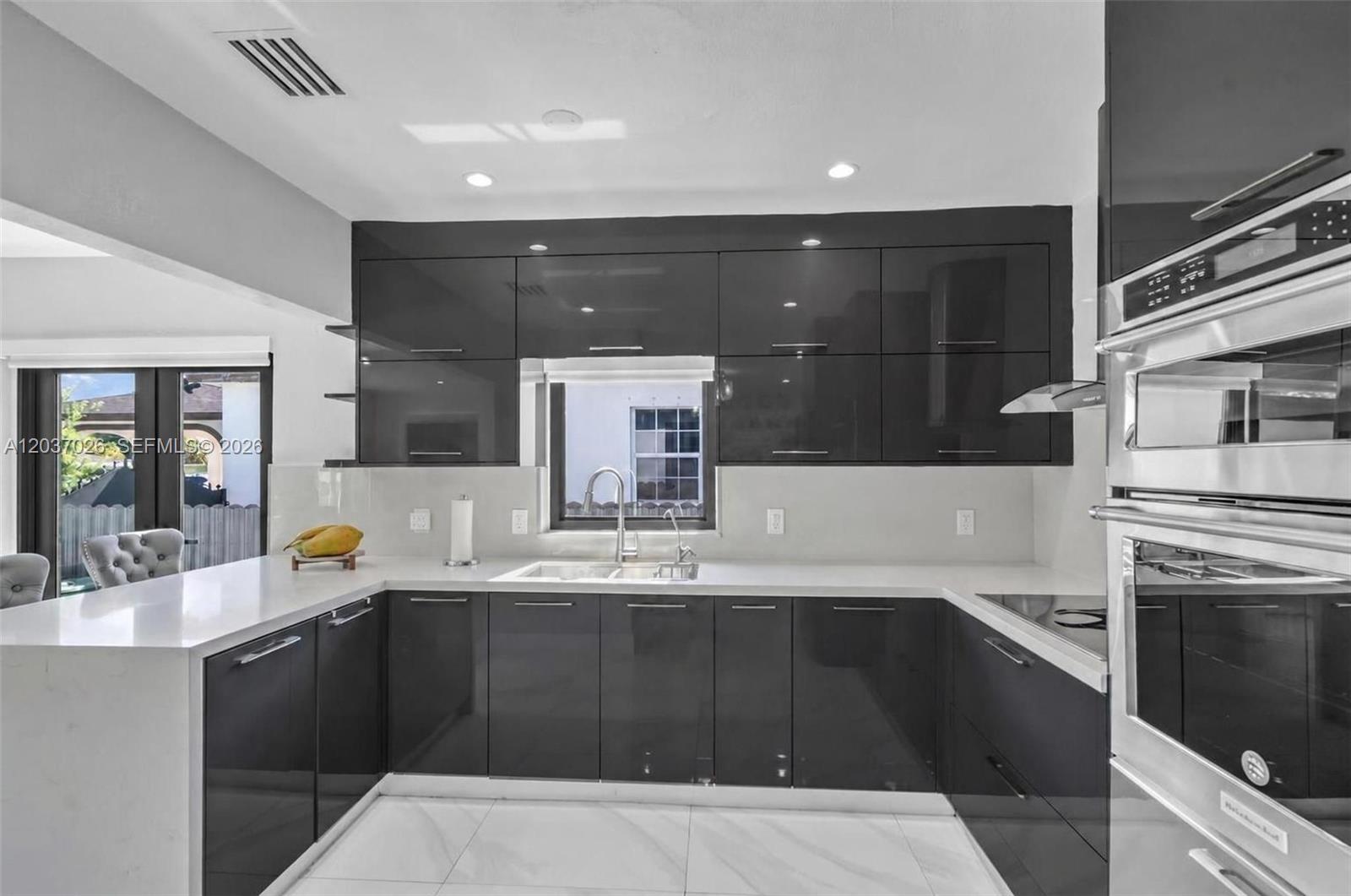 11 W 59th Street