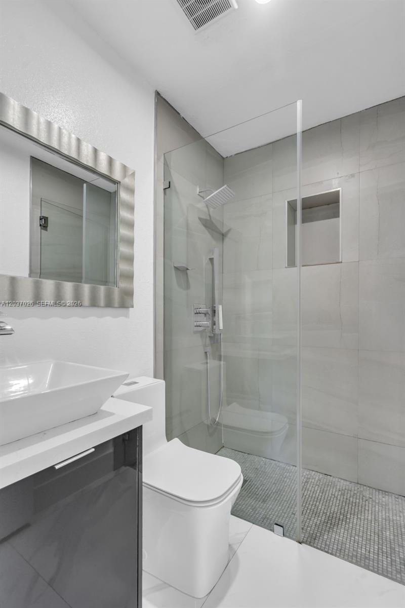 11 W 59th Street