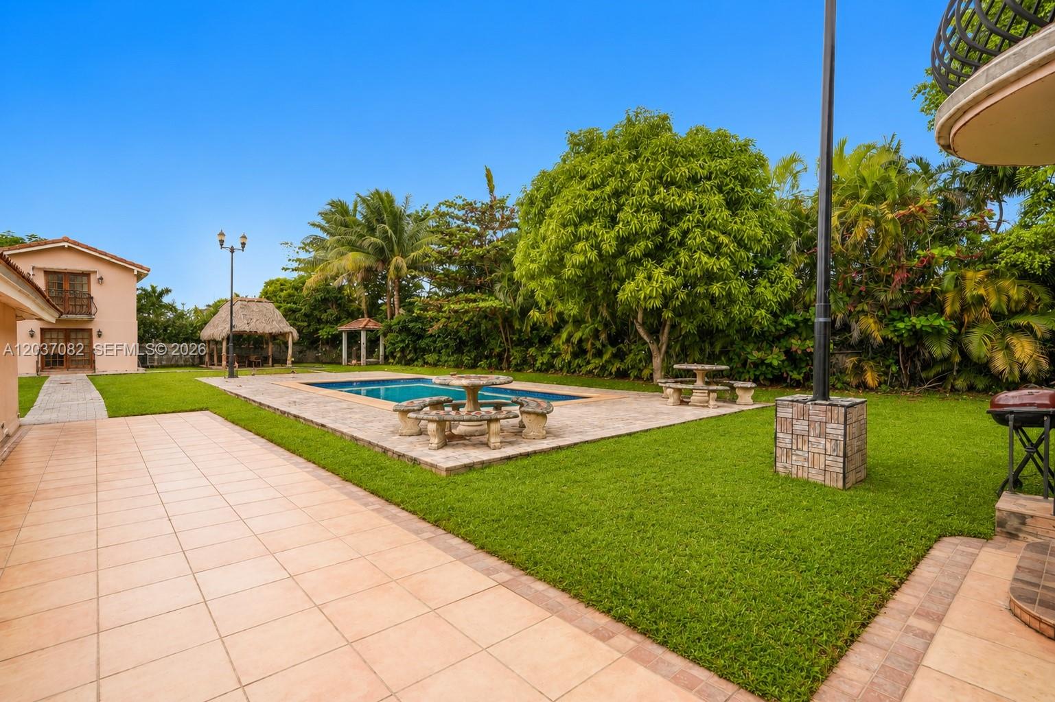 300 SW 123rd Avenue