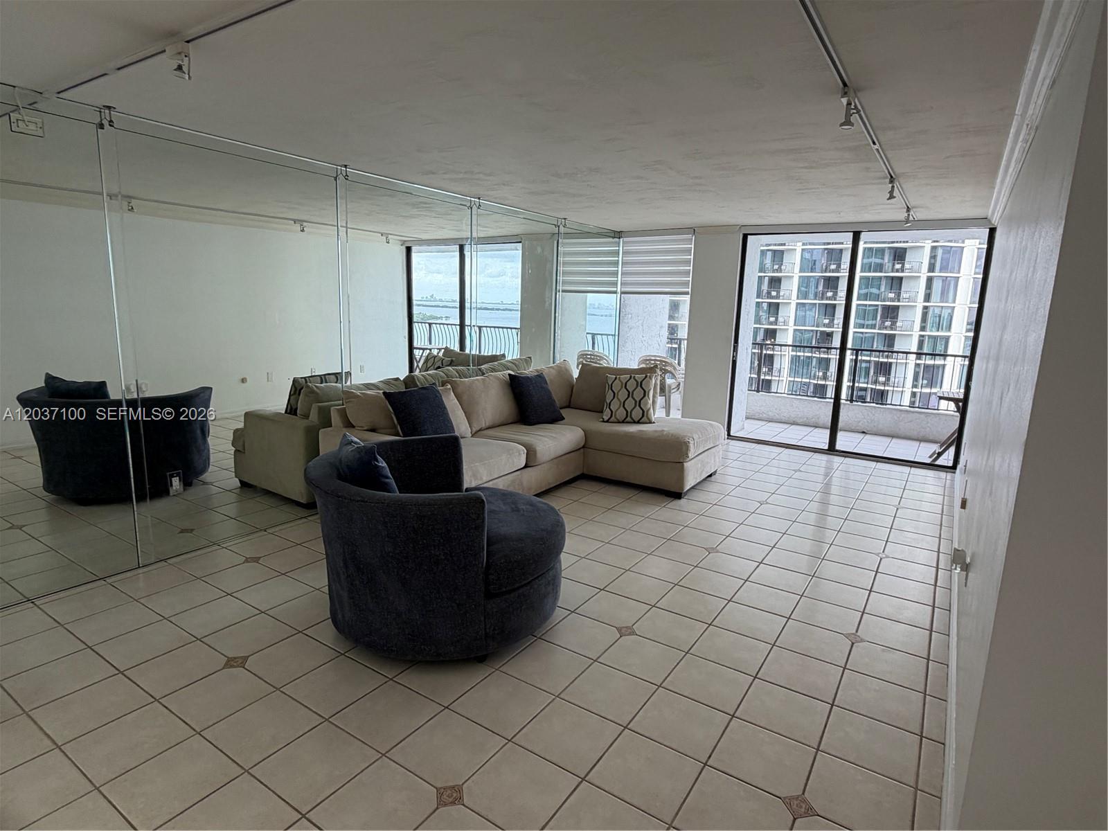 555 NE 15th Street