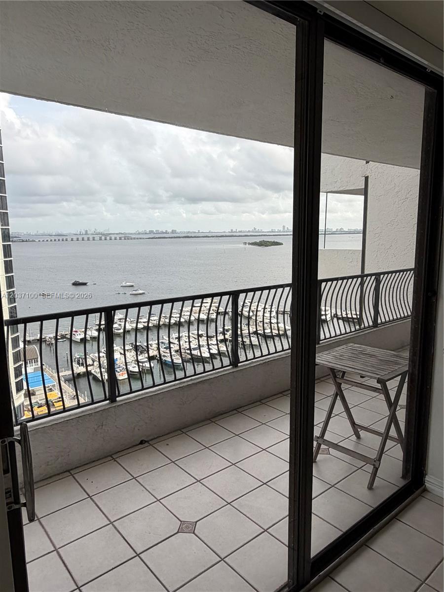 555 NE 15th Street