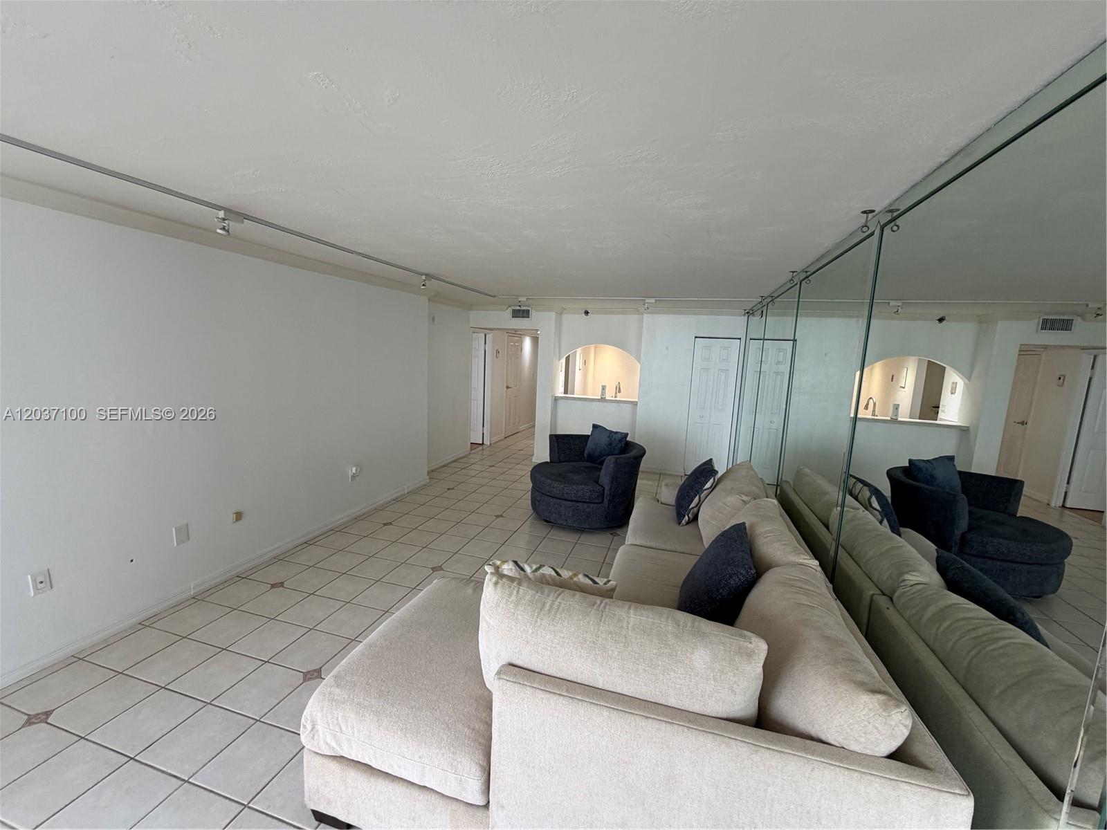 555 NE 15th Street