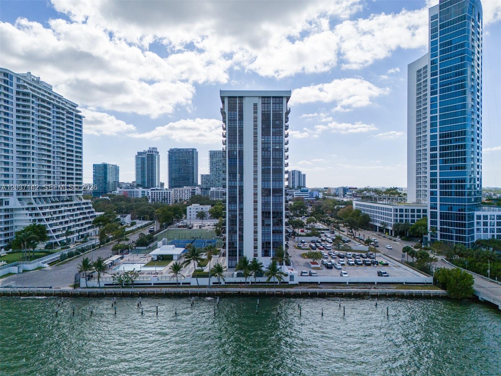 600 NE 36th Street