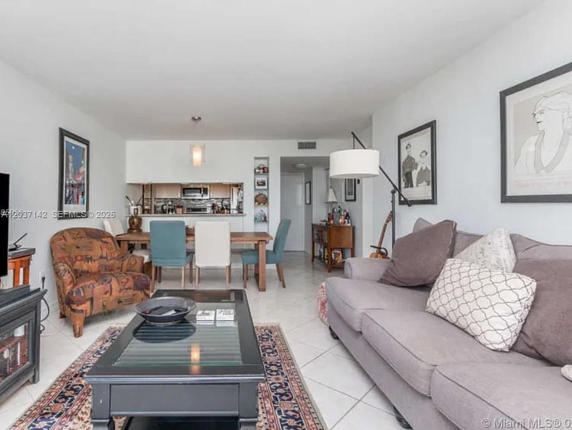 600 NE 36th Street