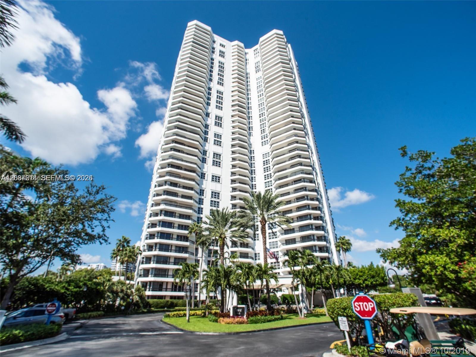 3500 Mystic Pointe Drive