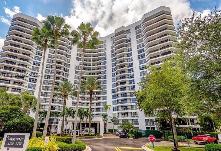 3500 Mystic Pointe Drive