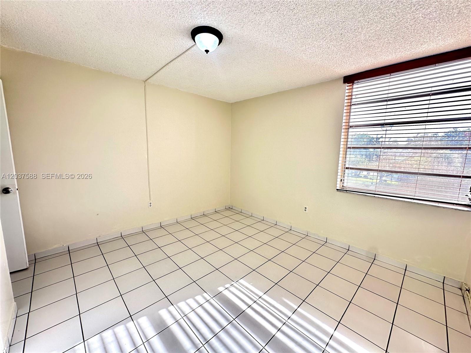 802 NW 87th Avenue