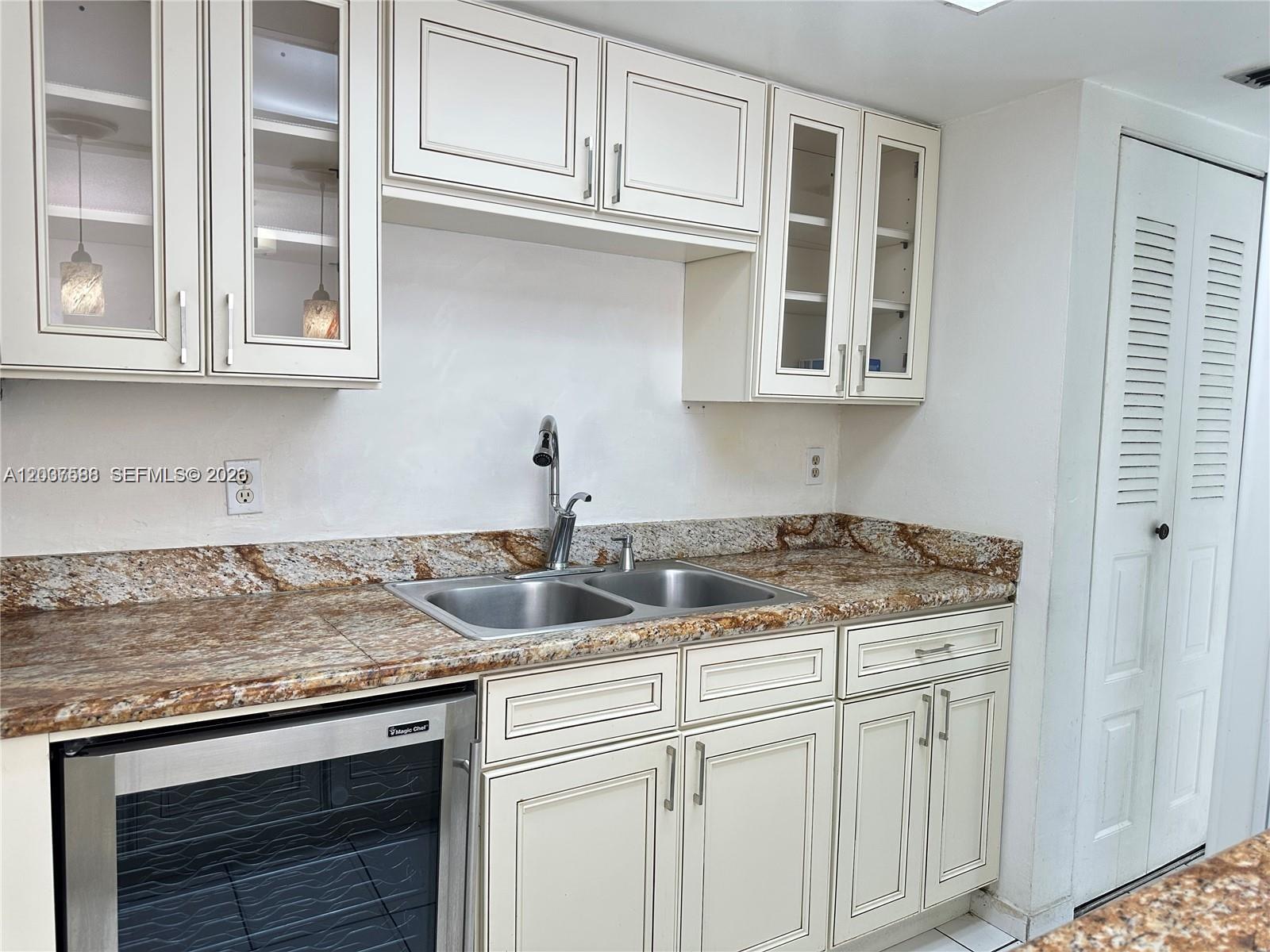 802 NW 87th Avenue