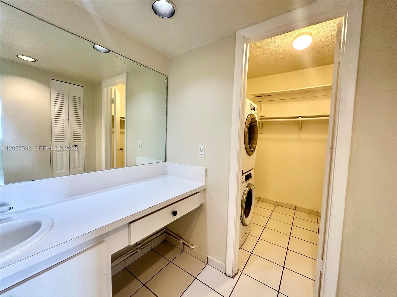 802 NW 87th Avenue