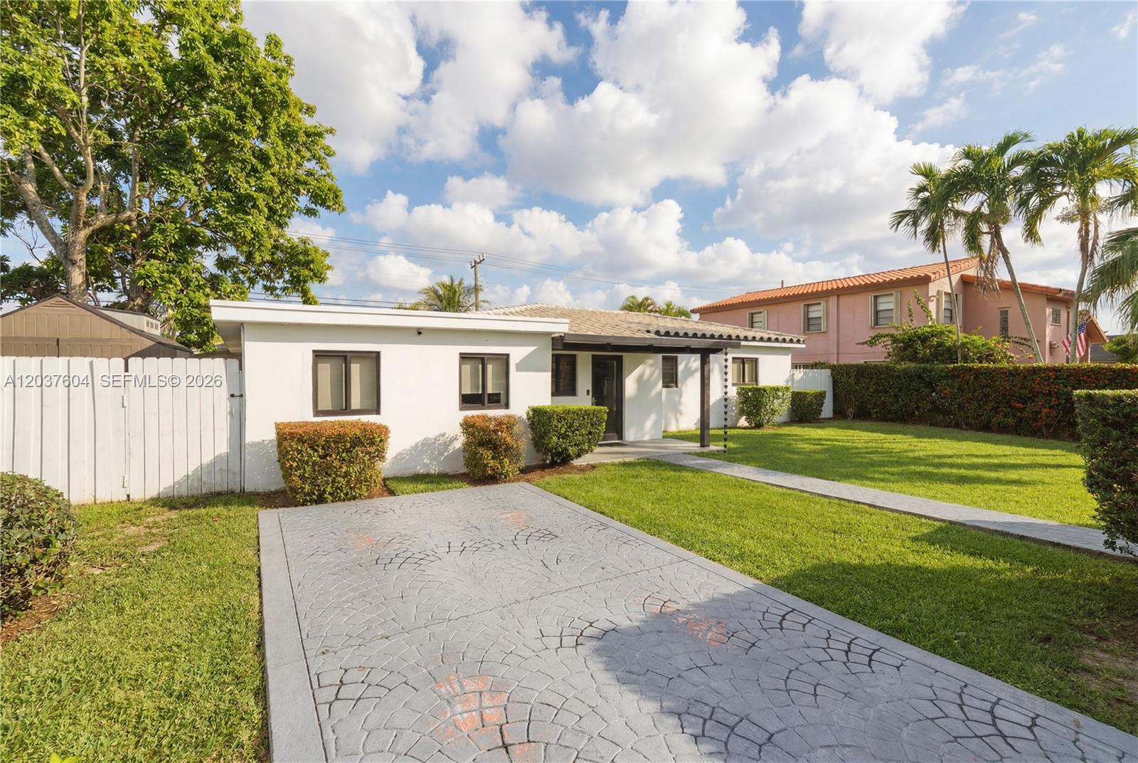 7395 SW 39th Street