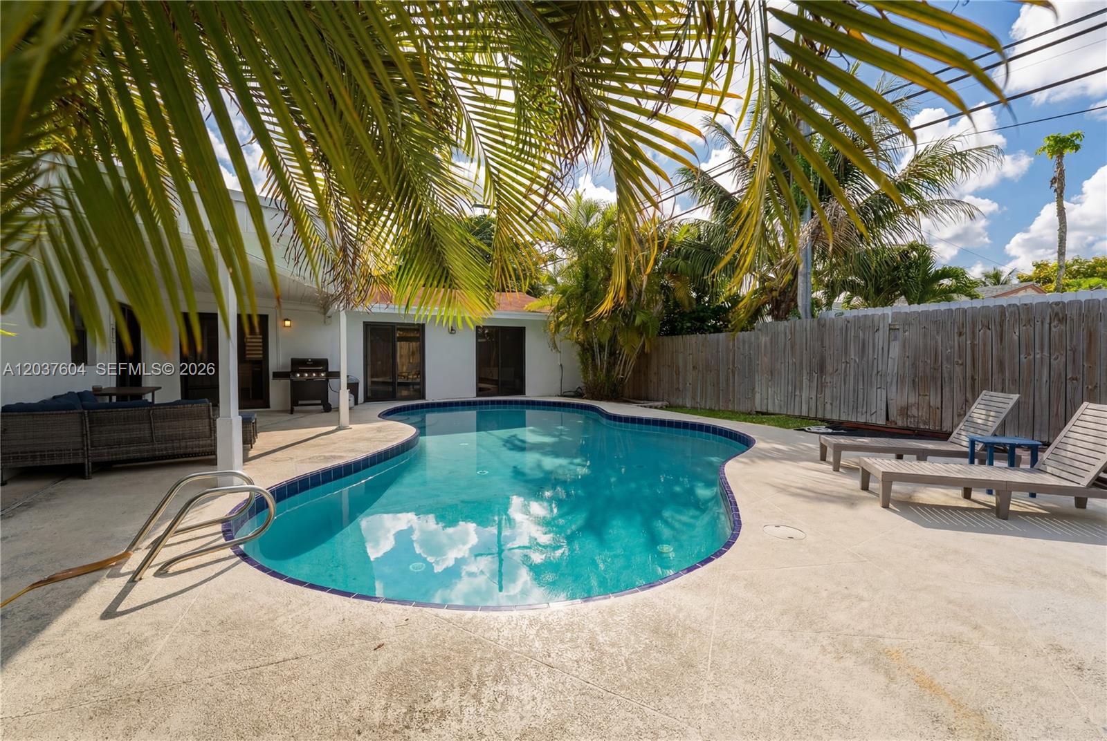 7395 SW 39th Street