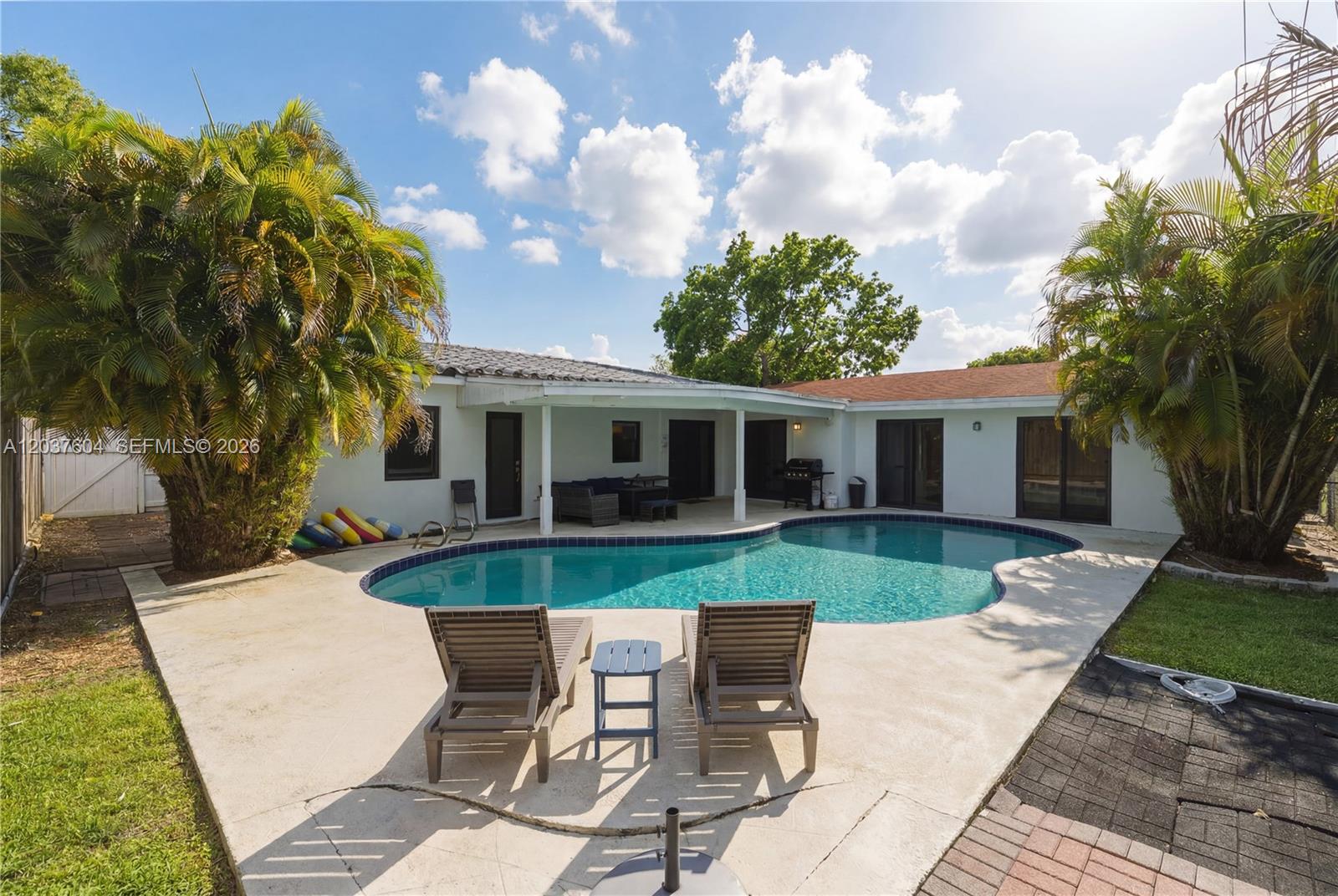 7395 SW 39th Street