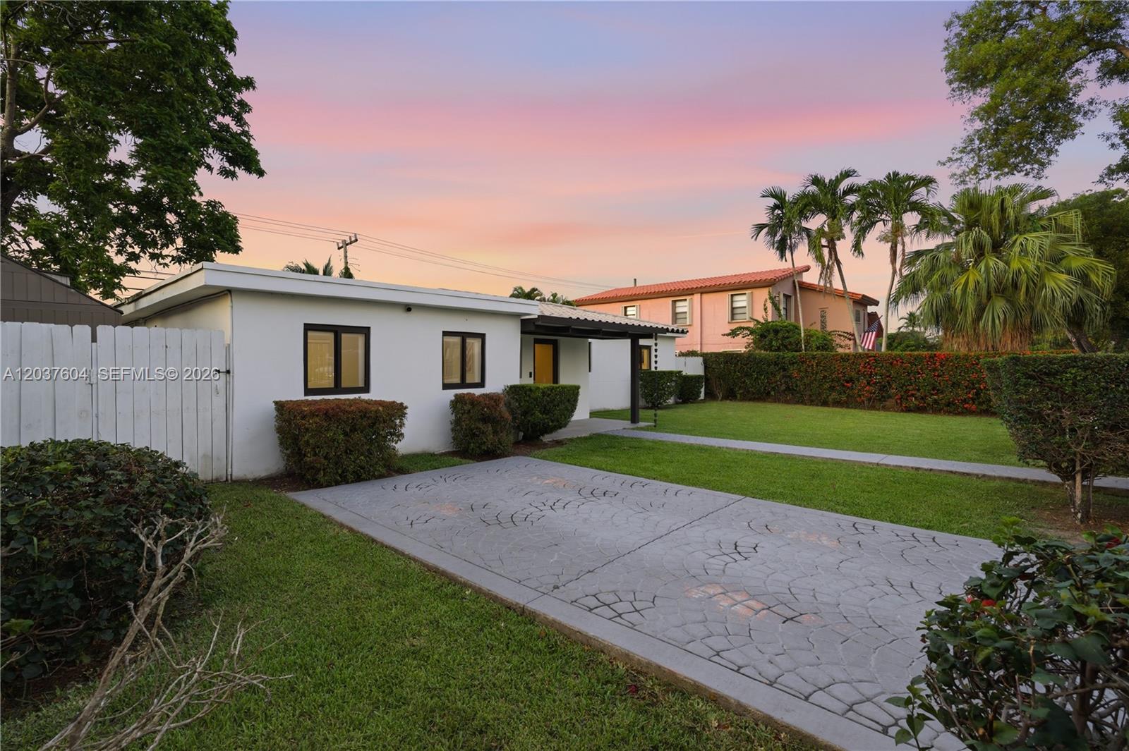 7395 SW 39th Street