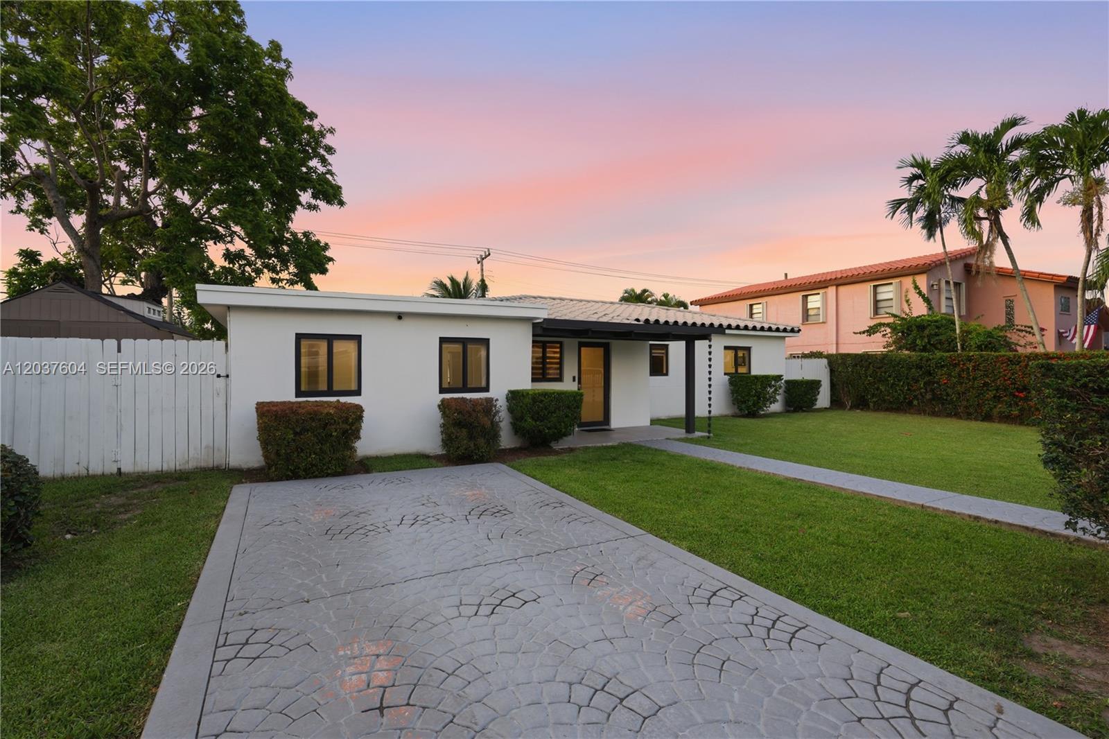 7395 SW 39th Street
