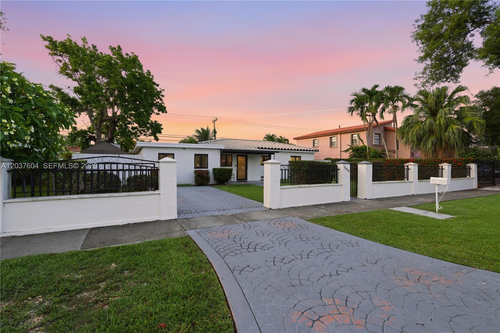 7395 SW 39th Street