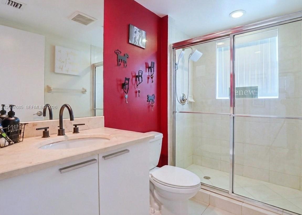 15051 Royal Oaks Lane