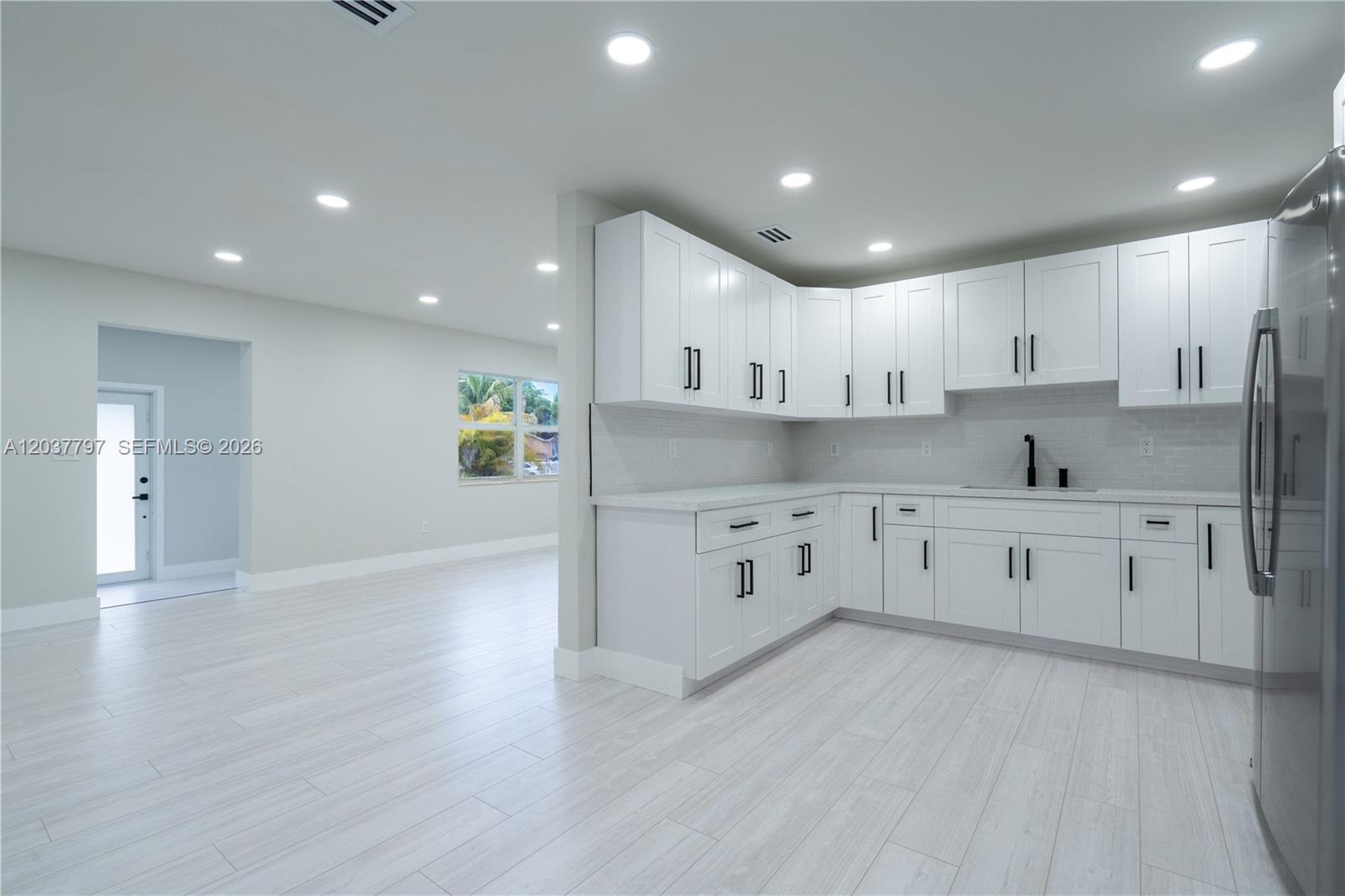 1550 NE 9th Court