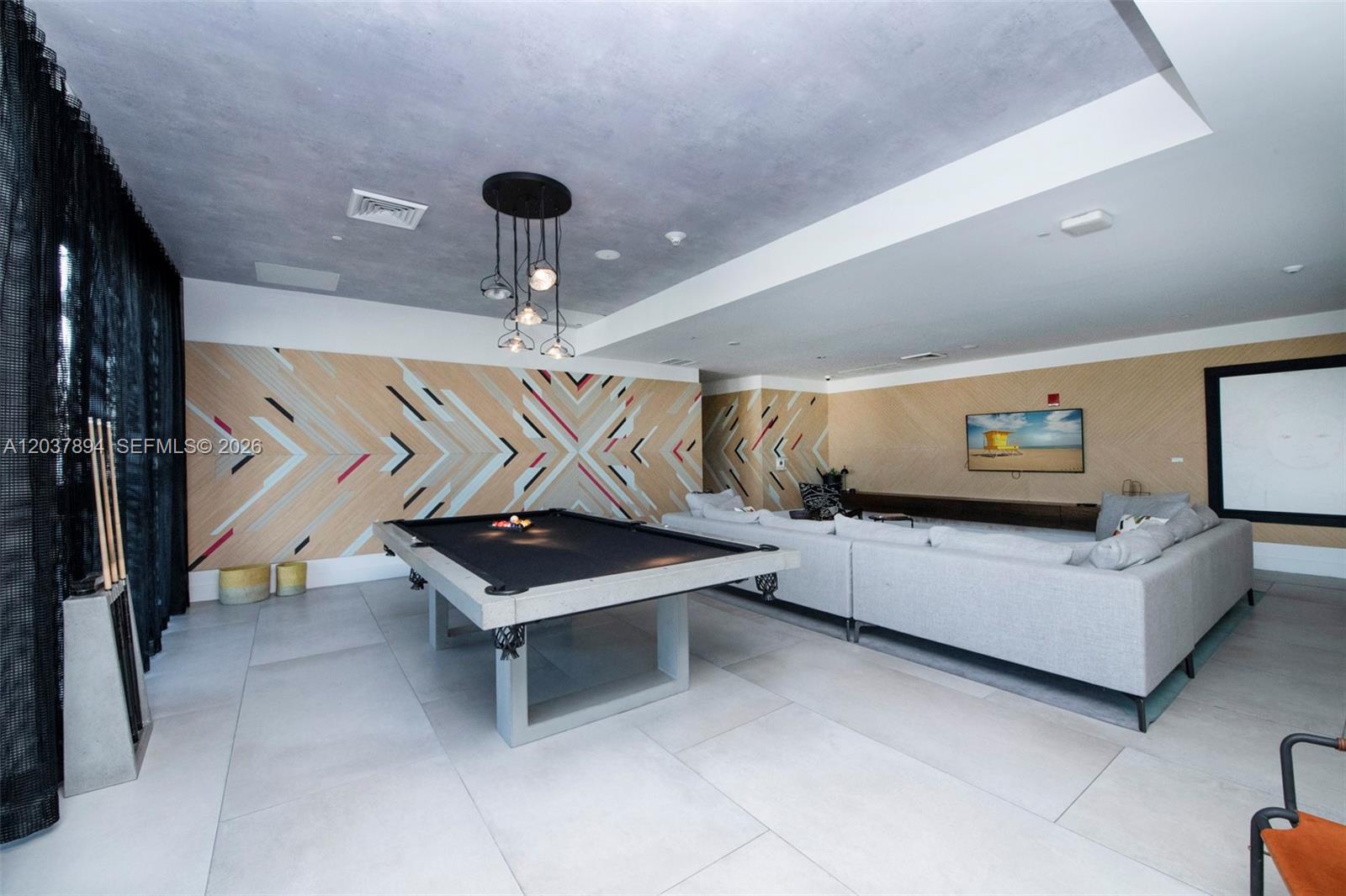 121 NE 34th Street