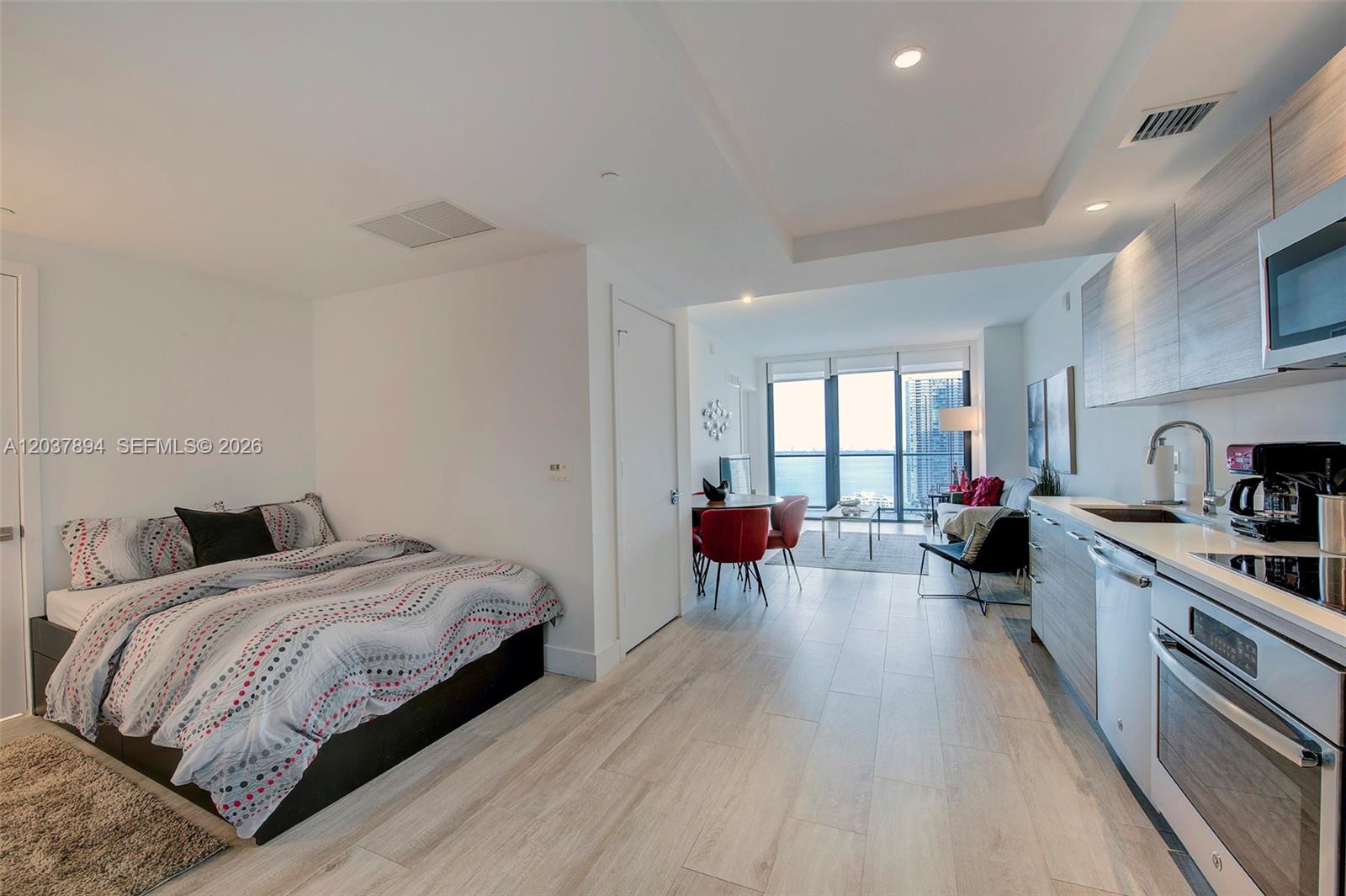 121 NE 34th Street