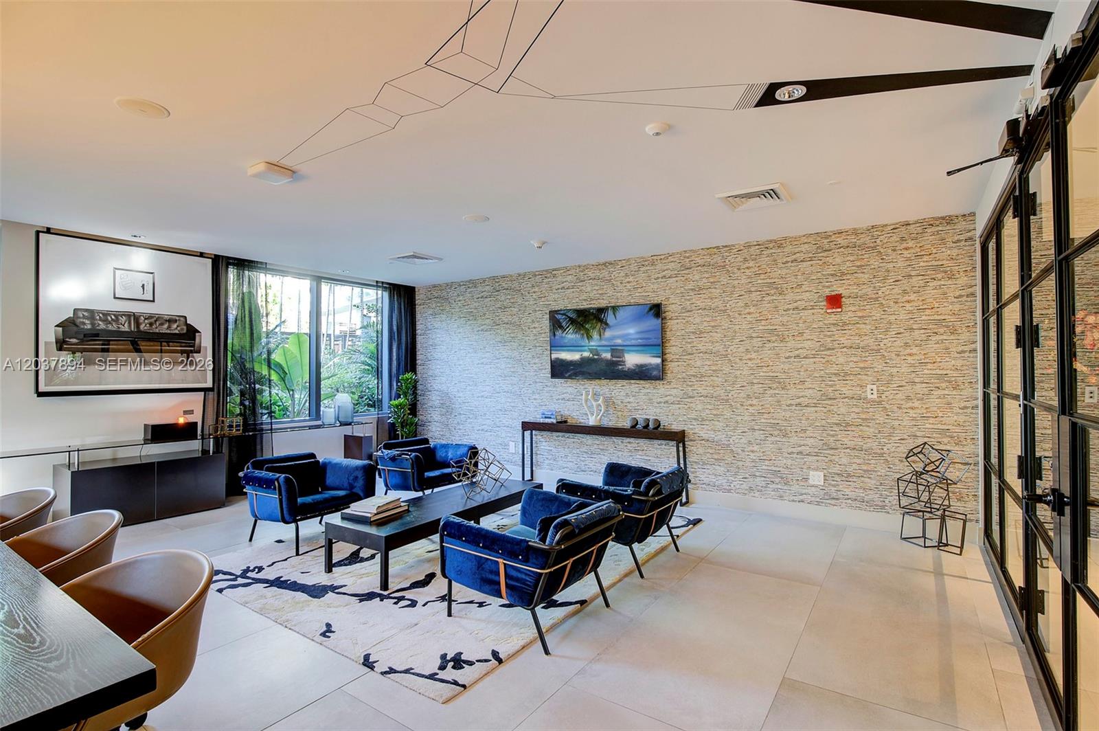 121 NE 34th Street