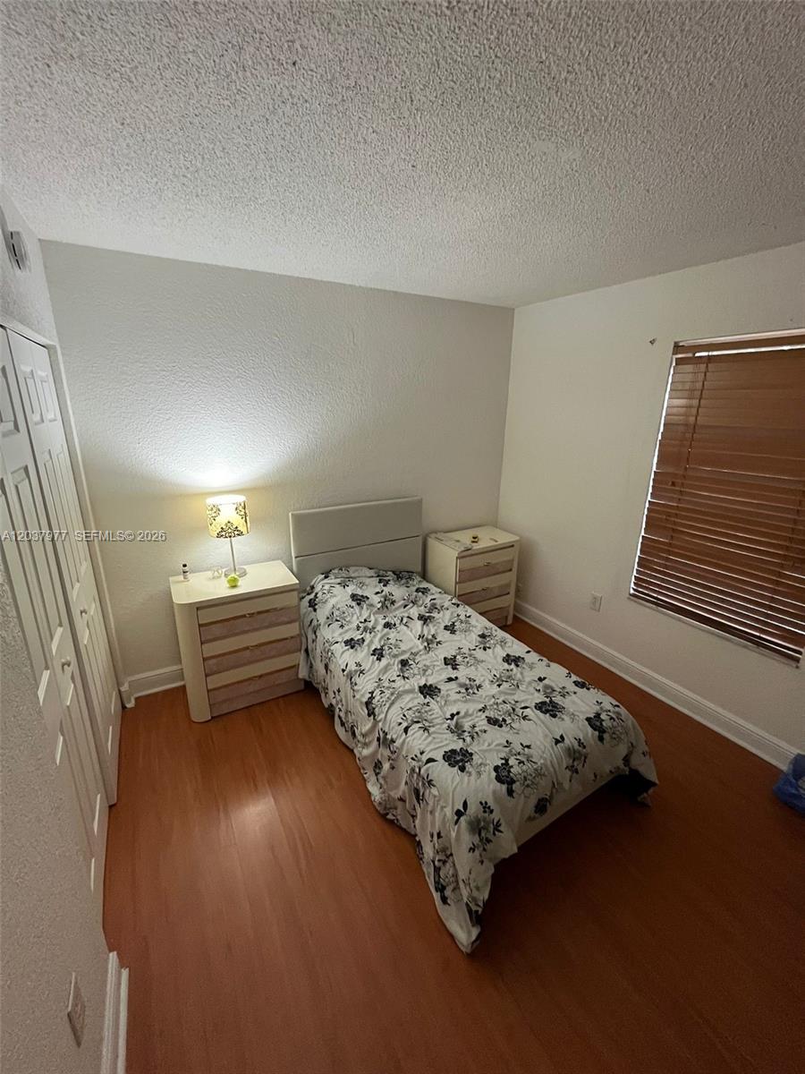 525 W 69th Street
