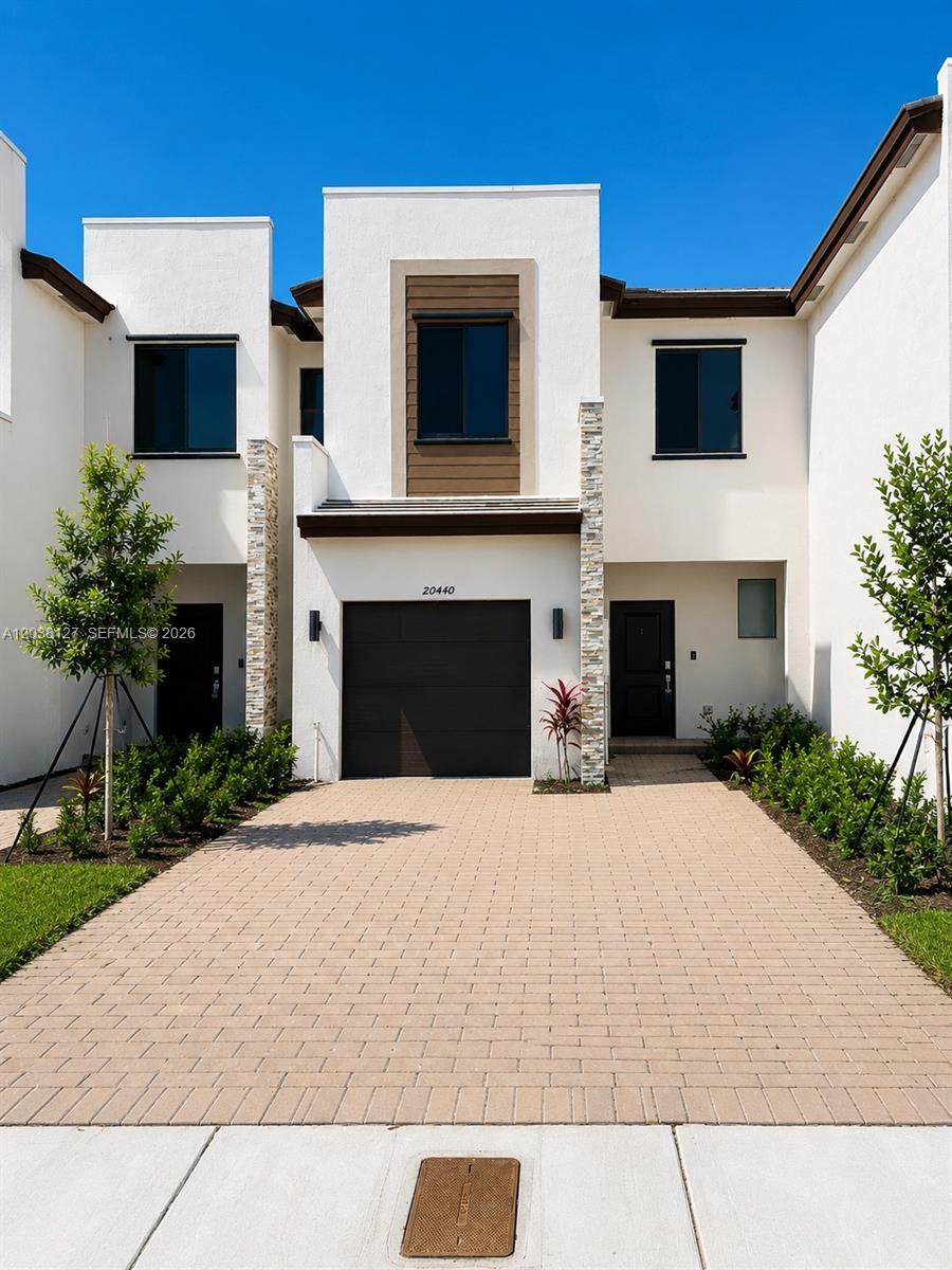 20440 NE 2nd Court