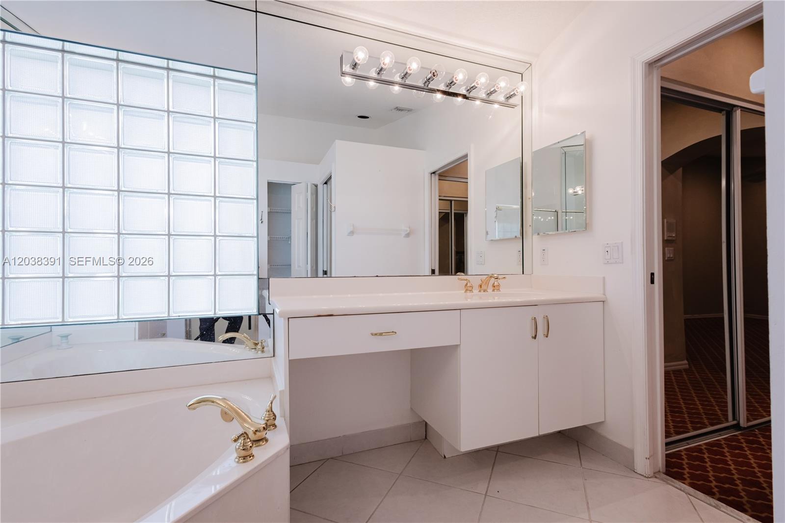 7577 Caprio Drive gallery image #17
