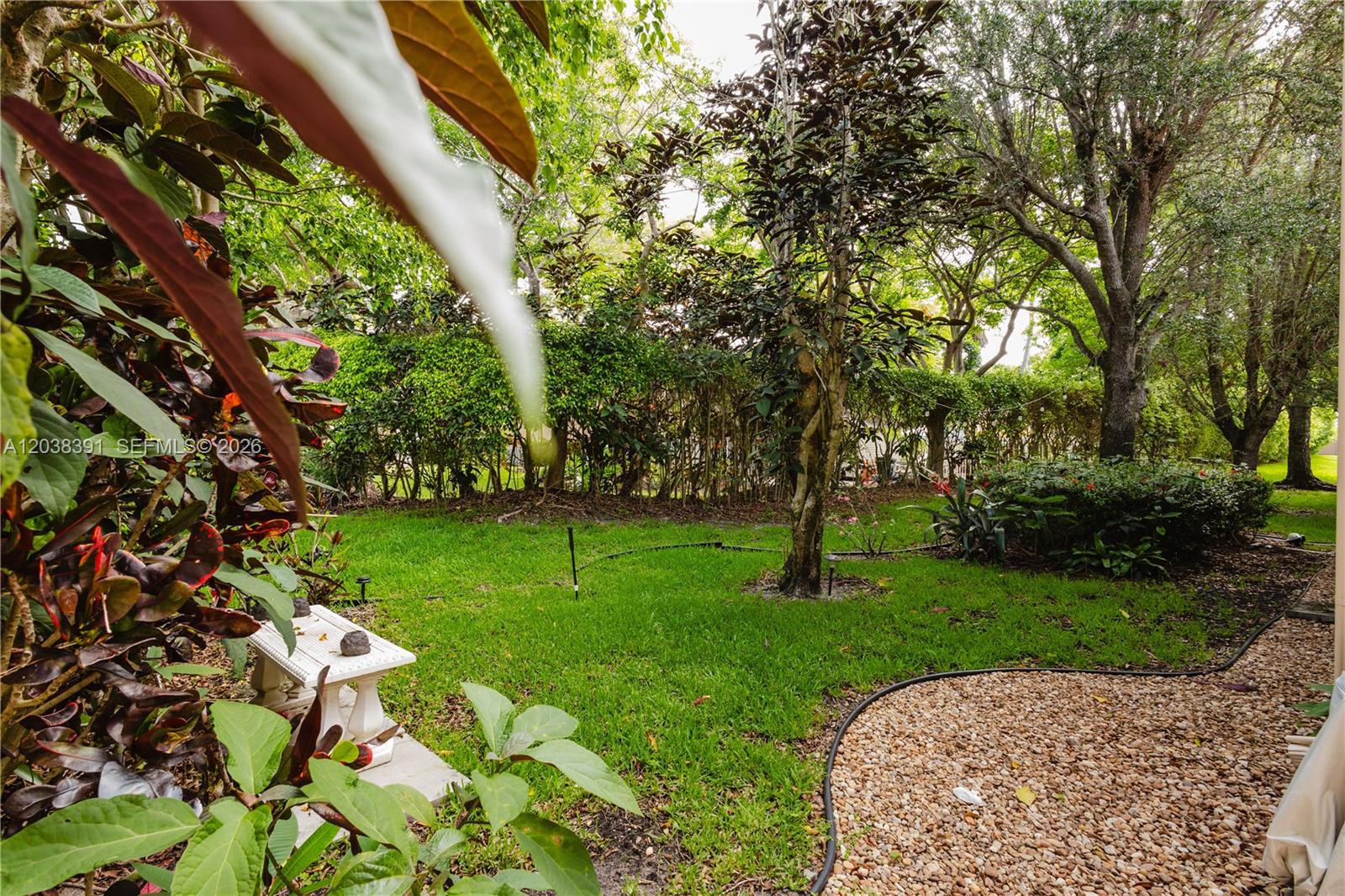 7577 Caprio Drive gallery image #21