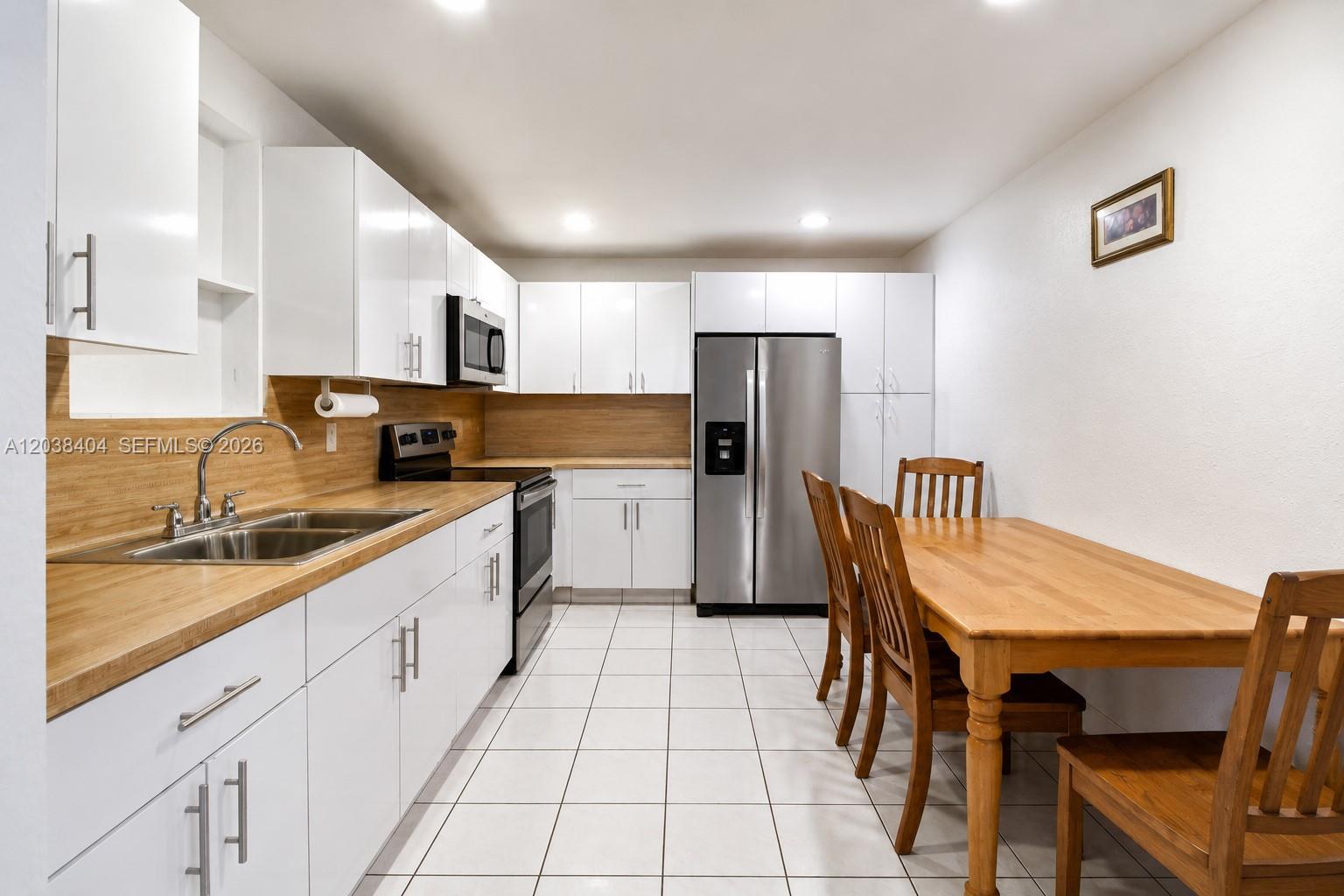 572 E 38th Street