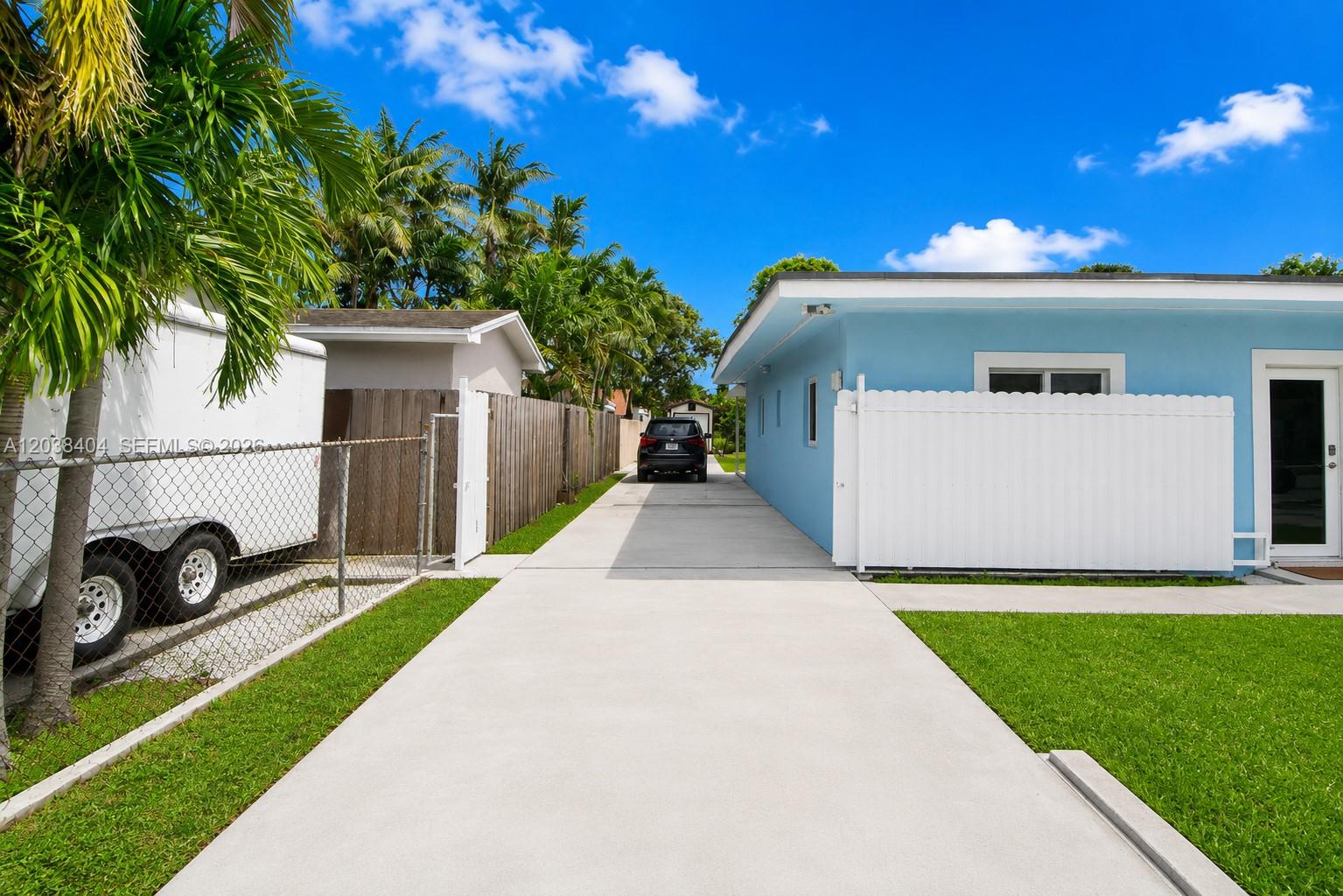 572 E 38th Street
