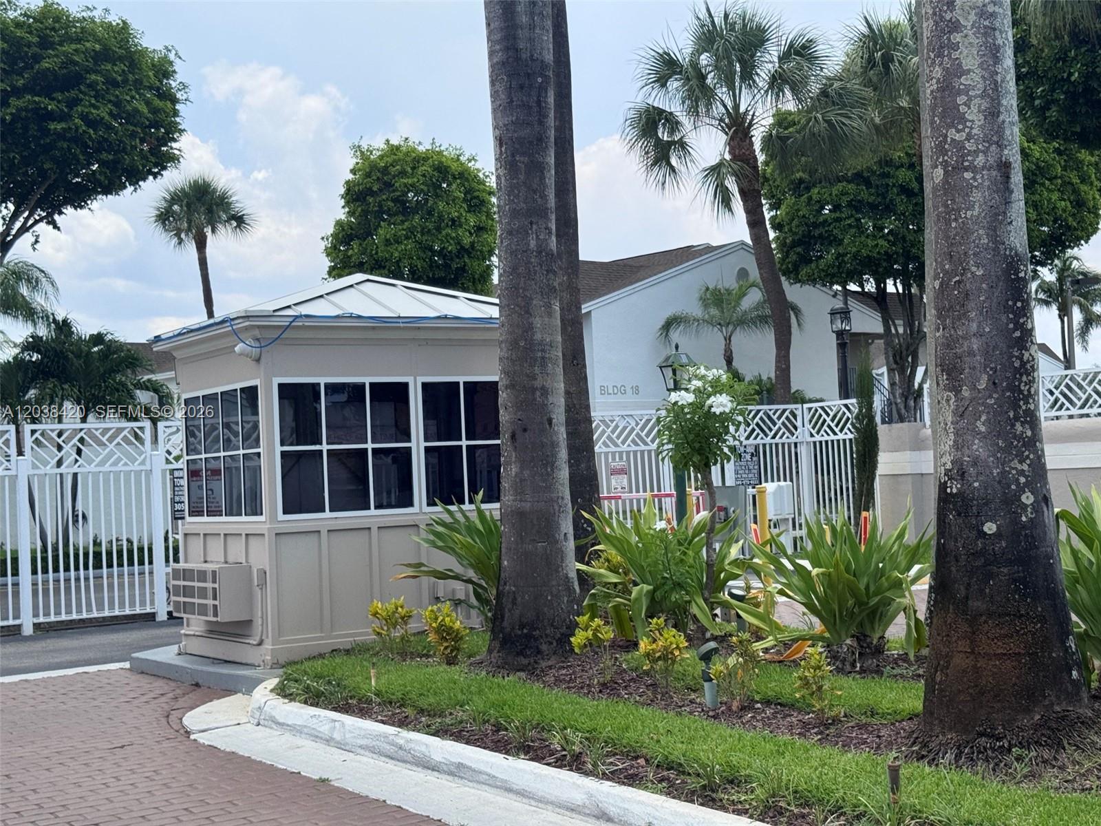 17425 NW 67th Place