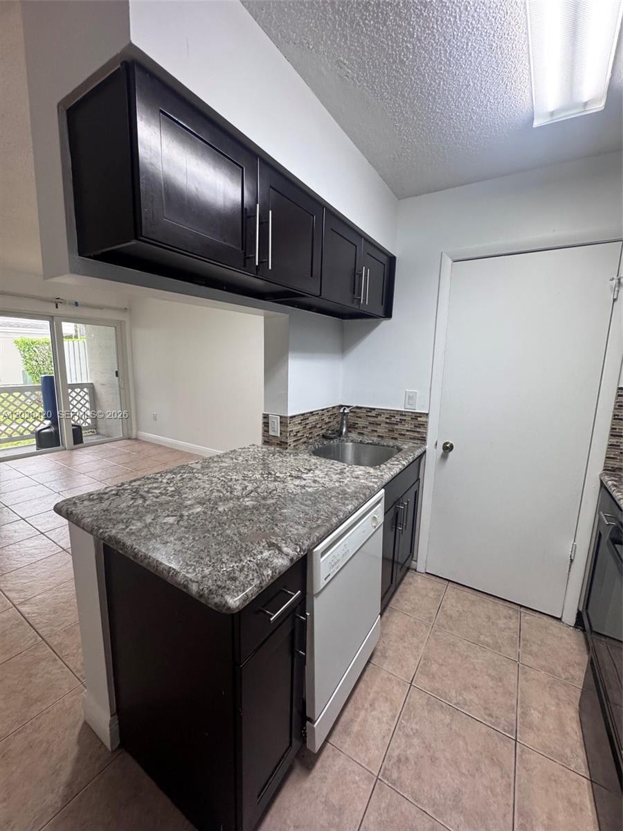 17425 NW 67th Place