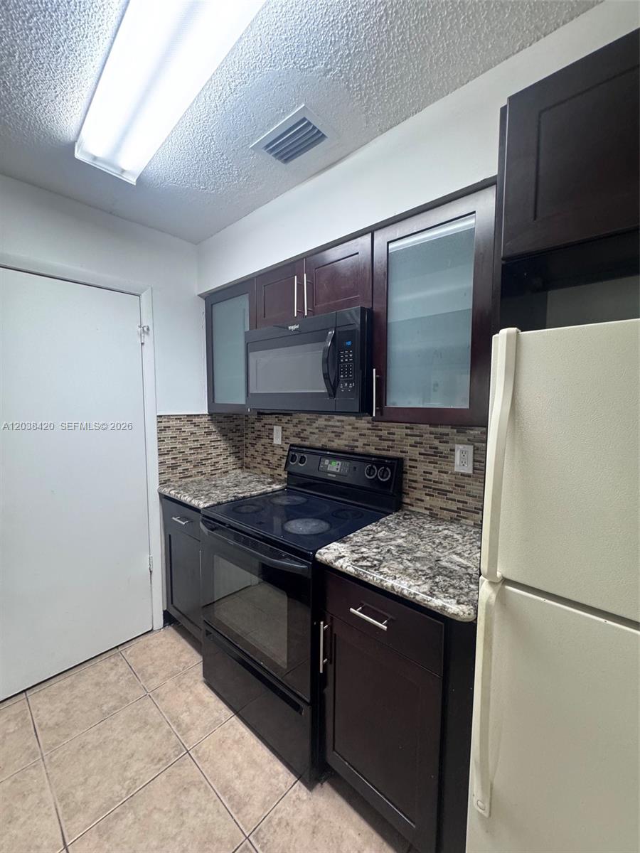 17425 NW 67th Place