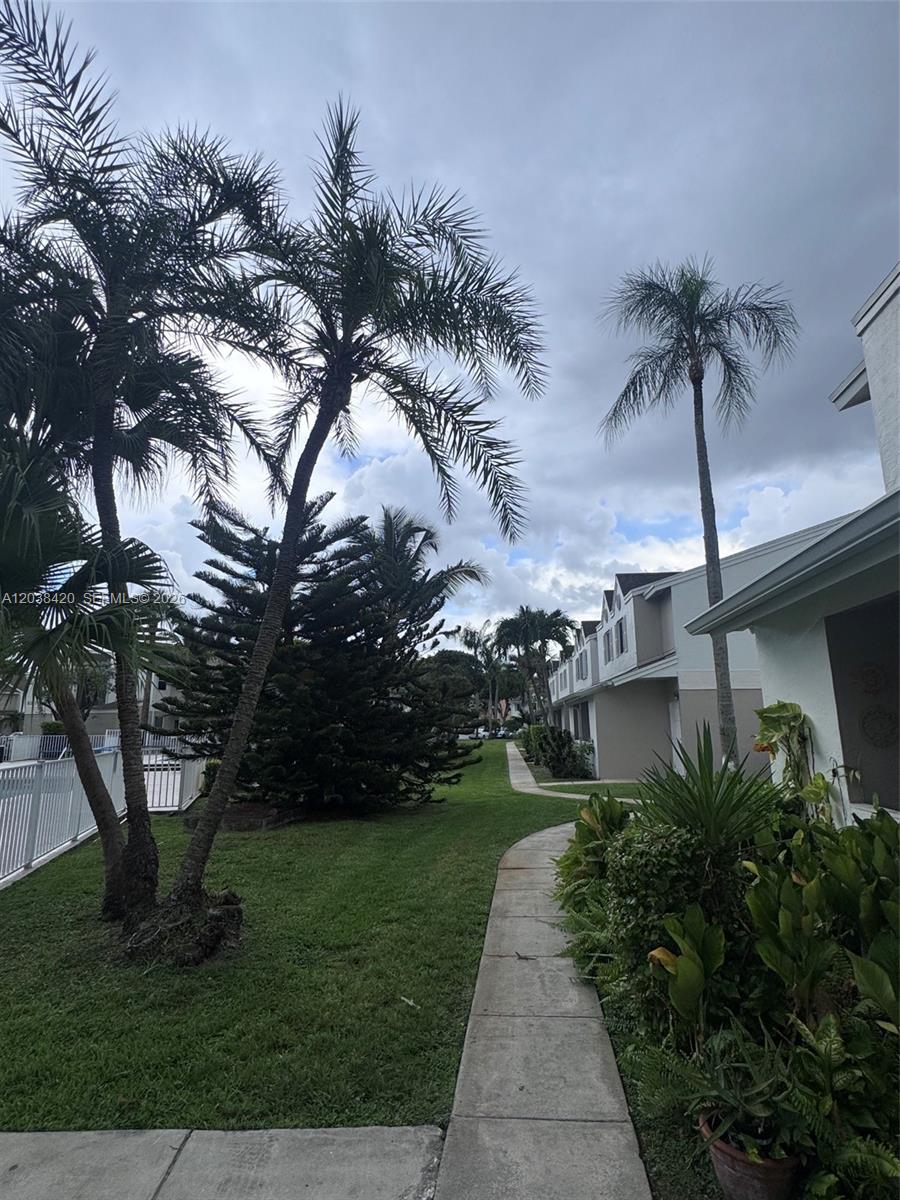 17425 NW 67th Place