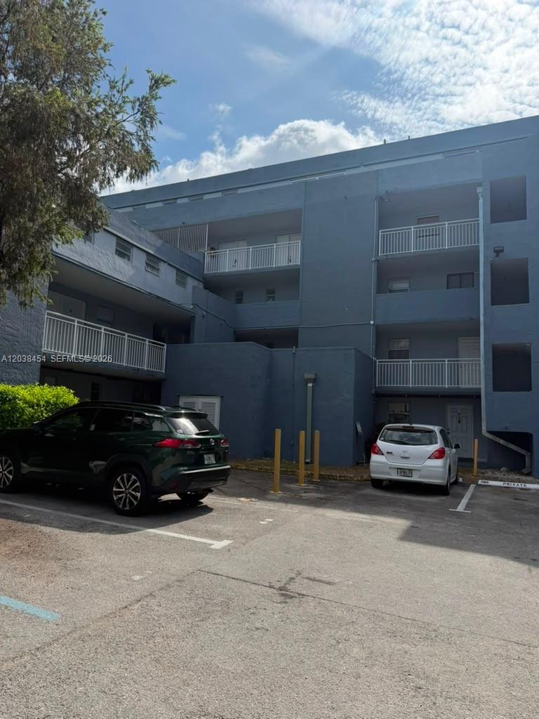 9375 Fontainebleau Boulevard