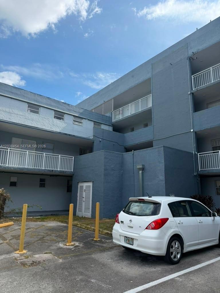 9375 Fontainebleau Boulevard