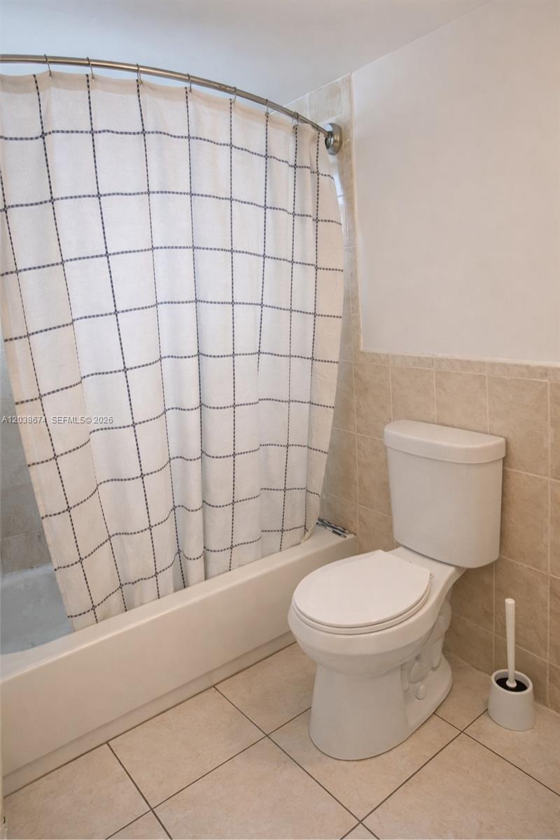 1090 NE 129th Street