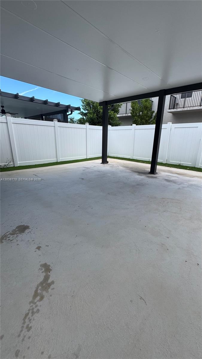 834 SE 16th Court