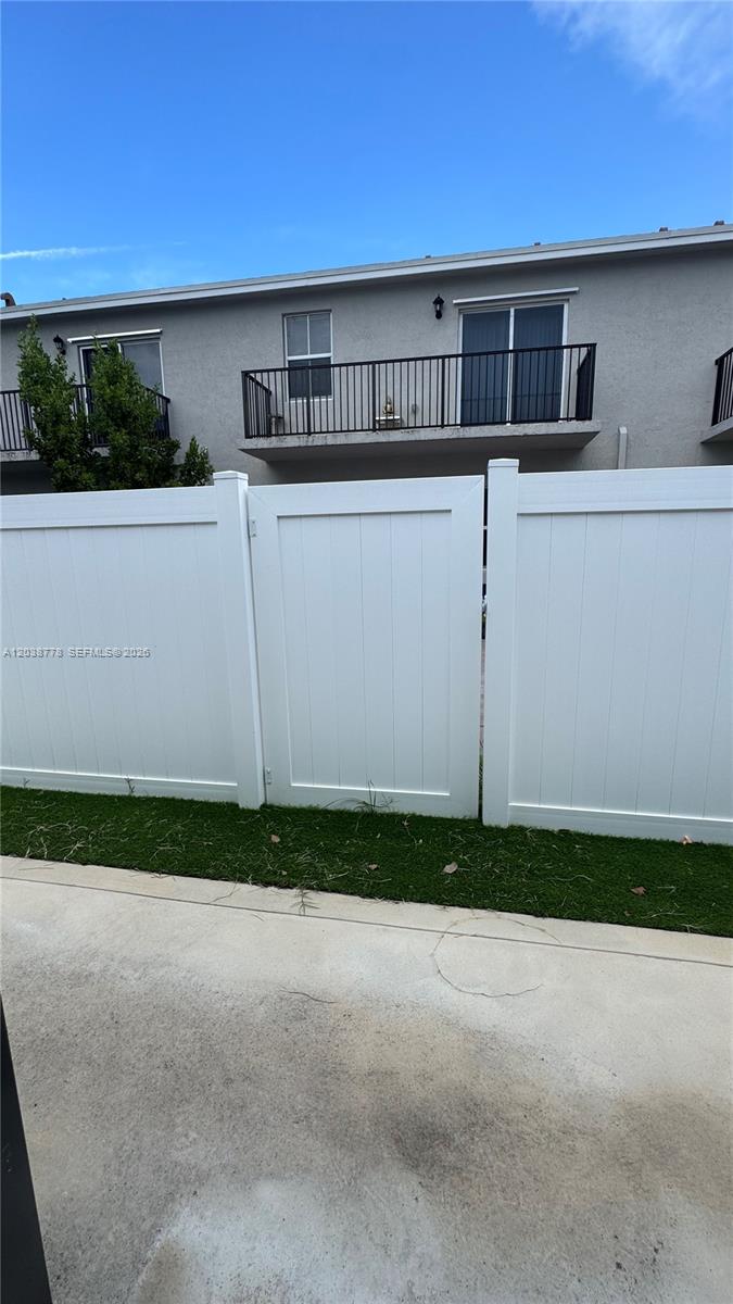 834 SE 16th Court